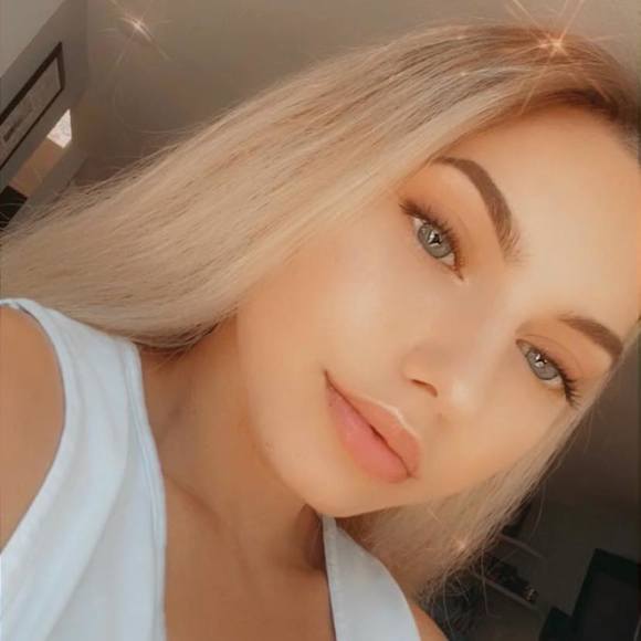 Meet your Posher, Rileigh - Picture 1 of 1